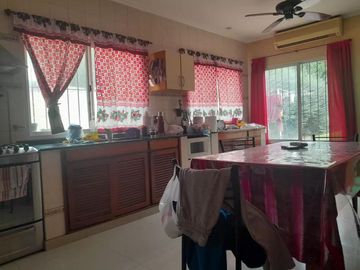 Casa en venta - 3 Dormitorios 3 Baños - Cocheras - 620Mts2 - Ingeniero Maschwitz