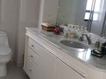 DEPARTAMENTO AMUEBLADO VENTA EN INTERBOSQUES (V)