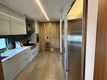 SE VENDE ESPECTACULAR DEPARTAMENTO EN BE GRAND LOMAS AMUEBLADO (V)
