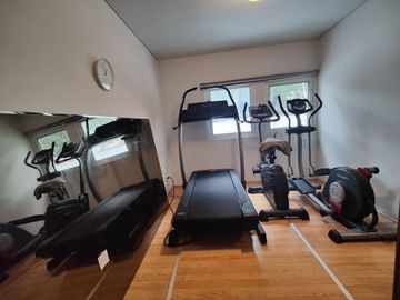 SE VENDE CASA EN LOMAS DE CHAPULTEPEC (V)