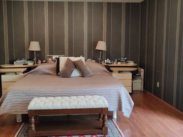 DEPARTAMENTO DE LUJO A LA VENTA EN BOSQUES DE LAS LOMAS (V)