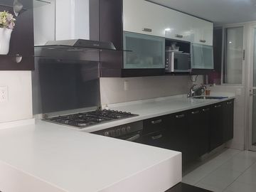 DEPARTAMENTO A LA VENTA DE 2 NIVELES EN SOCRATES!!!(V)