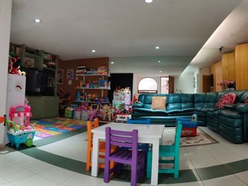 EN VENTA EXCELENTE CASA EN CONJUNTO EN LOMAS DE LAS PALMAS (V)