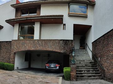 EN VENTA EXCELENTE CASA EN CONJUNTO EN LOMAS DE LAS PALMAS (V)