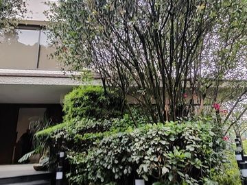 SE VENDE DEPARTAMENTO EN CALLE CERRADA EN  TECAMACHALCO CON 3 TERRAZAS (V)