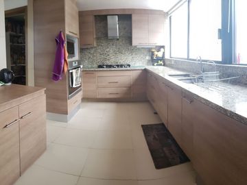 CASA A LA VENTA EN TECAMACHALCO (V)