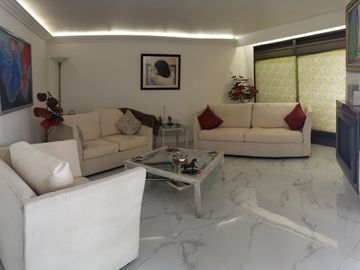 CASA A LA VENTA EN TECAMACHALCO (V)