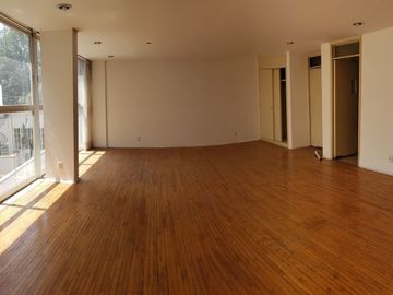 SE VENDE DEPARTAMENTO EN LA CONDESA (V)