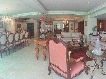 INCREÍBLE DEPARTAMENTO  A LA VENTA EN LA ENRAMADA (V)