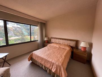 Casa a la  Renta  Amueblada o Venta en Bosques de las Lomas (V)