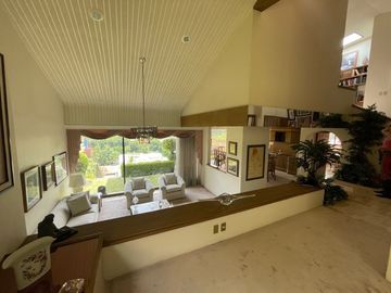 Casa a la  Renta  Amueblada o Venta en Bosques de las Lomas (V)