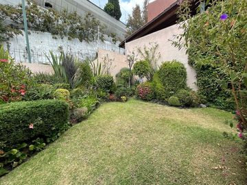 Casa a la  Renta  Amueblada o Venta en Bosques de las Lomas (V)