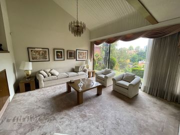Casa a la  Renta  Amueblada o Venta en Bosques de las Lomas (V)