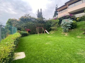 Casa a la  Renta  Amueblada o Venta en Bosques de las Lomas (V)