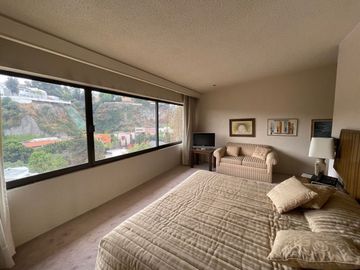 Casa a la  Renta  Amueblada o Venta en Bosques de las Lomas (V)