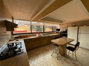 Casa a la  Renta  Amueblada o Venta en Bosques de las Lomas (V)