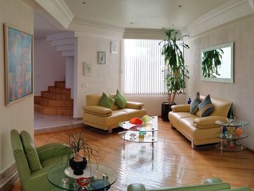 EXCELENTE CASA EN CONJUNTO EN PARQUES DE LA HERRADURA (V)