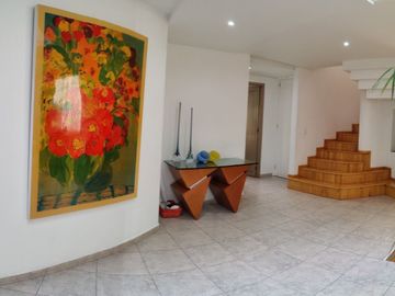 EXCELENTE CASA EN CONJUNTO EN PARQUES DE LA HERRADURA (V)