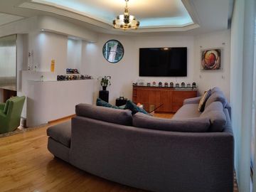 EXCELENTE CASA EN CONJUNTO EN PARQUES DE LA HERRADURA (V)