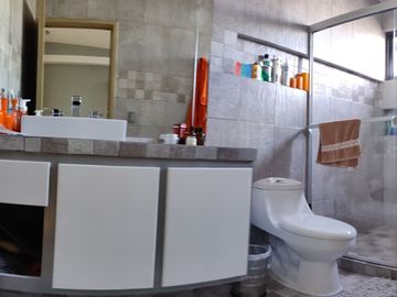 EXCELENTE CASA EN CONJUNTO EN PARQUES DE LA HERRADURA (V)