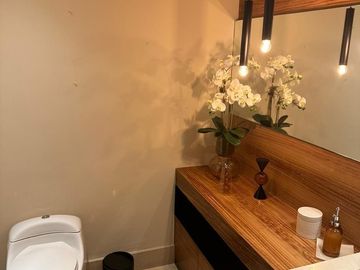 SE VENDE HERMOSO DEPARTAMENTO EN LOMAS DEL OLIVO(V)