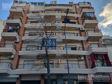 2 Ambs. 3º Frente. 2 Balcones. Luminoso. S. Bustamante al 300  - Almagro