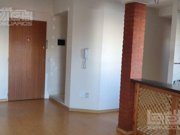 2 Ambs. 3º Frente. 2 Balcones. Luminoso. S. Bustamante al 300  - Almagro