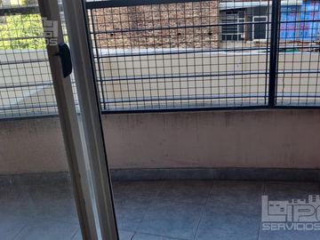 2 Ambs. 3º Frente. 2 Balcones. Luminoso. S. Bustamante al 300  - Almagro