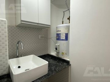 Departamento en Castelar Norte Centro - 4 Ambientes - Iluminado -Terraza -