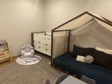SE VENDE HERMOSO DEPARTAMENTO AMUEBLADO EN RESIDENCIAL TIARA! (V)