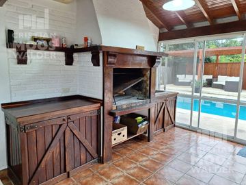 Casa en venta 5 ambientes Country Maschwitz Club
