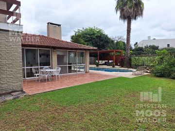 Casa en venta 5 ambientes Country Maschwitz Club