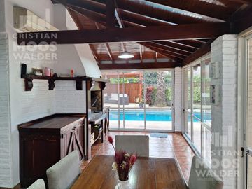 Casa en venta 5 ambientes Country Maschwitz Club