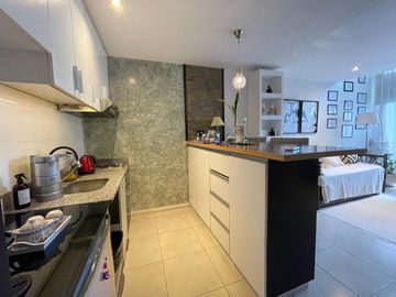 Excelente loft con jardín en venta CON RENTA en Ayres Vila