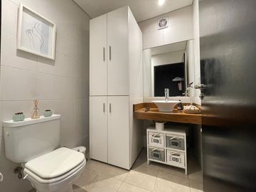 Excelente loft con jardín en venta CON RENTA en Ayres Vila