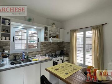 Dúplex 4 ambientes en venta en Castelar Sur