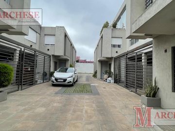 Dúplex 4 ambientes en venta en Castelar Sur