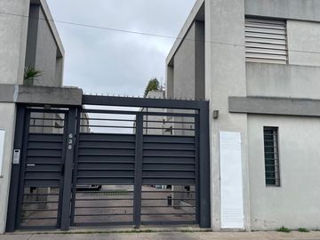 Dúplex 4 ambientes en venta en Castelar Sur