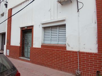 VENTA Casa 2 dormitorios. Ayacucho N°592
