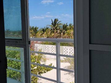 Casa FRENTE AL MAR en Venta, Telchac Yucatán