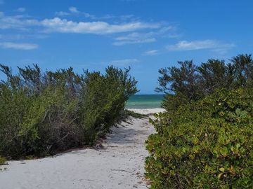 Casa FRENTE AL MAR en Venta, Telchac Yucatán