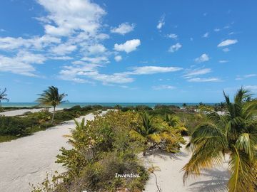 Casa FRENTE AL MAR en Venta, Telchac Yucatán