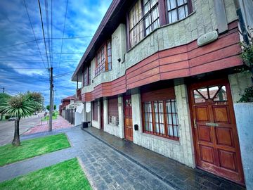 Venta PH  tres ambientes con cochera a  pasos  del Mar  !