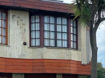 Venta PH  tres ambientes con cochera a  pasos  del Mar  !