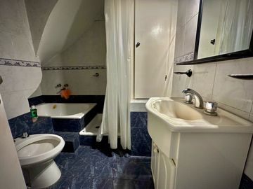 Venta PH  tres ambientes con cochera a  pasos  del Mar  !