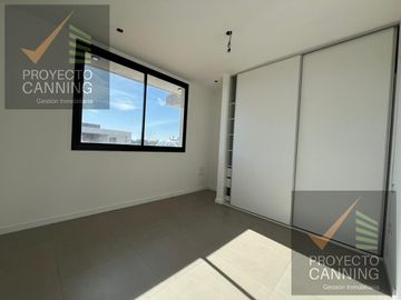 Venta de casa en Barrio San Felipe Canning