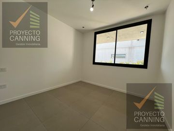 Venta de casa en Barrio San Felipe Canning