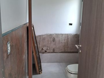 Casa en  Venta en Jardin de Las Tejas 3 dormitorios, 3 baños, jardin. A estrenar