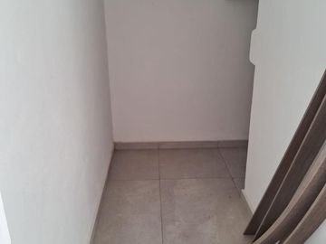 Casa en  Venta en Jardin de Las Tejas 3 dormitorios, 3 baños, jardin. A estrenar