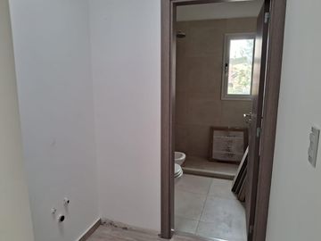Casa en  Venta en Jardin de Las Tejas 3 dormitorios, 3 baños, jardin. A estrenar